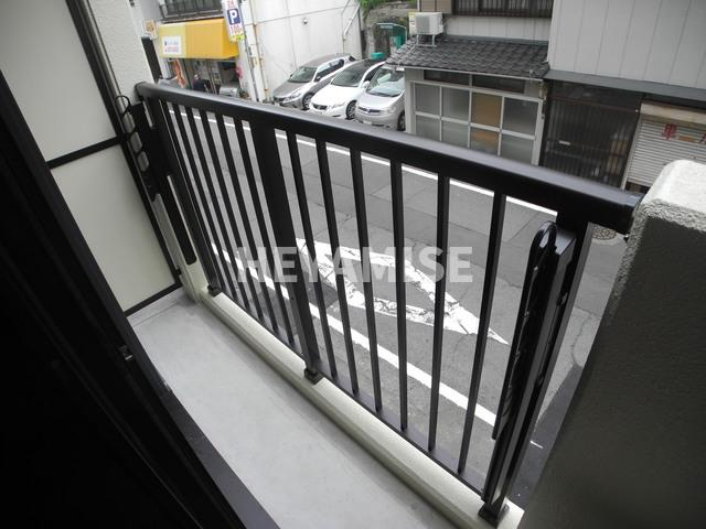 デ・クメール宝町のバルコニー