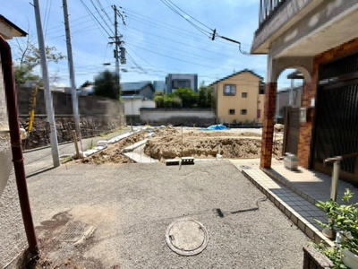 【前面道路含む現地写真】 | 石津町１丁　新築一戸建 | コノミヤまで徒歩８分！ライフまで徒歩１０分！その日の特売日などでスーパーを選べますね♪
