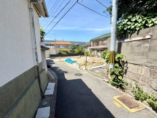 【前面道路含む現地写真】 | 石津町１丁　新築一戸建 | 親切・丁寧を心がけ、お客様目線で物件探しのお手伝いをさせて頂きます♪お気軽にお問い合わせください！