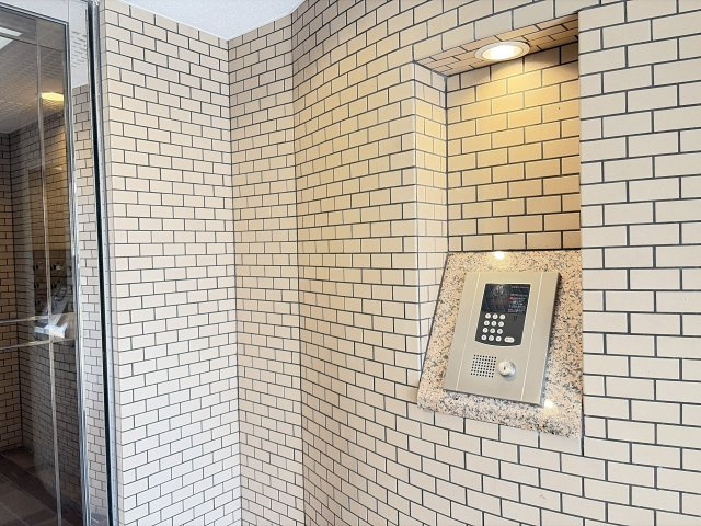 春日原パークホームズ|【防犯】防犯も安心のオートロックエントランス！