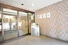 ロイヤルコート豊中弐番館の玄関
