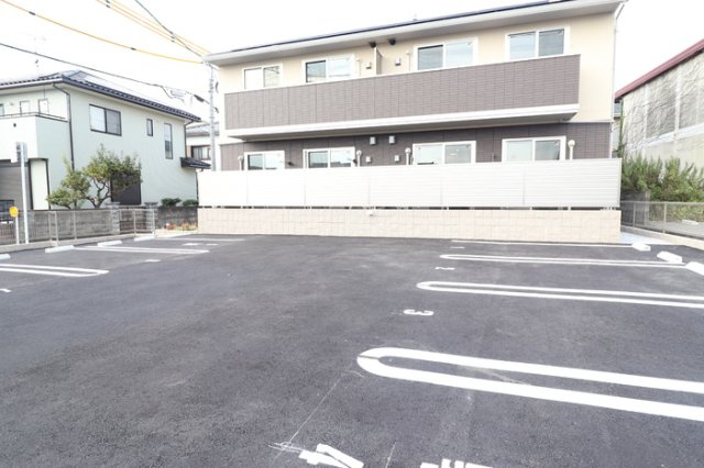 糟屋郡新宮町下府１丁目のアパートの駐車場|駐車場