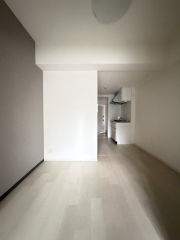 Dimora難波の居間・リビング