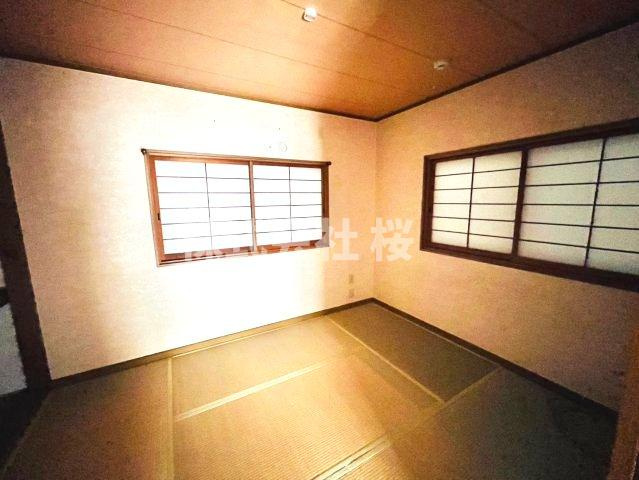 東淀川区豊里６丁目　中古戸建の和室|ゆったりとくつろげる和室です
