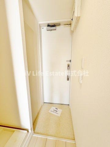 リブリ・小川西町の玄関