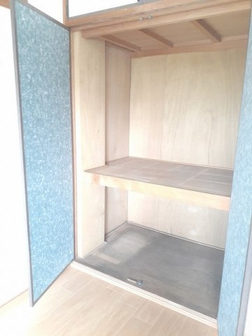 クレセント新町の収納