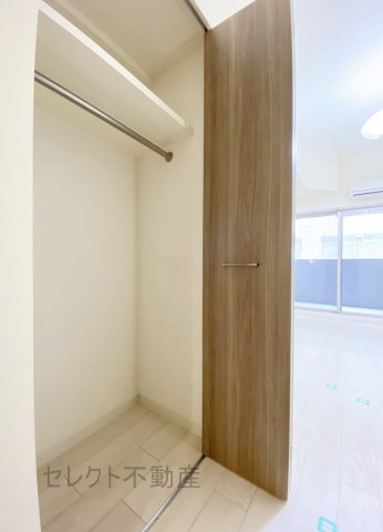 プレサンスジェネ栄の収納