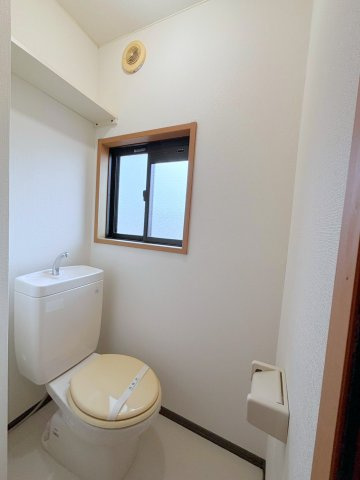 ラティーフKASIWAⅡのトイレ|ゆったりとした空間のトイレです