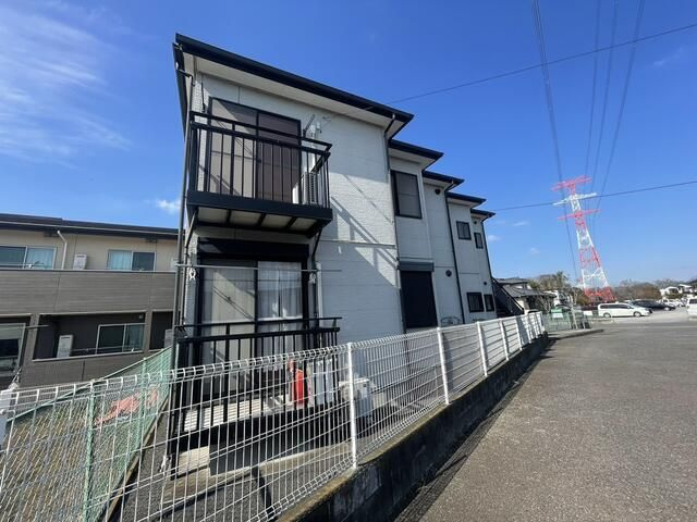 ラティーフKASIWAⅡの外観|おしゃれな外観です