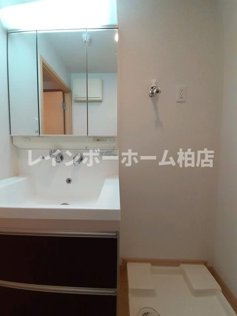 特典：仲介手数料が50％OFFです‼の洗面所|スペースが確保できる洗面所です
