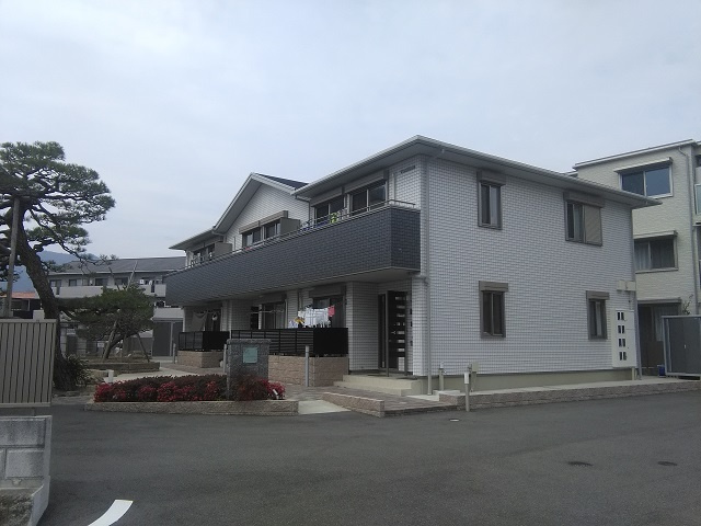 ラシーネながつかの外観
