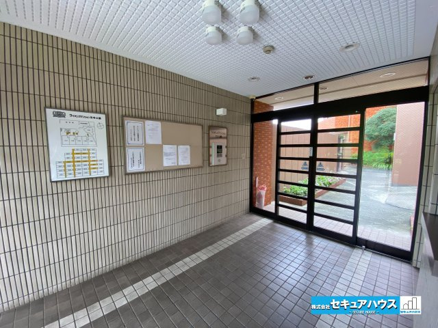 【中古マンション】ライオンズマンション笠寺公園のその他|【共用部】
◆オートロック付きで女性にも安心な設備になってます。　　　　　　　　　　　　　　　　　　　　　　　　　　　