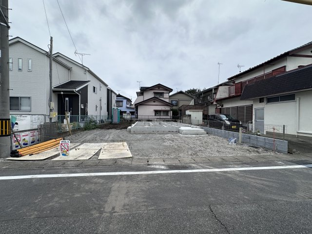 新築　前橋市山王町１丁目　Heartful　Town　A号棟の駐車場|現地写真　駐車スペースは並列2台分可能です！
