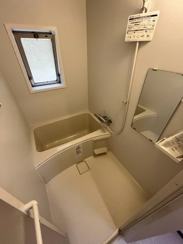 マンションアラスカの浴室
