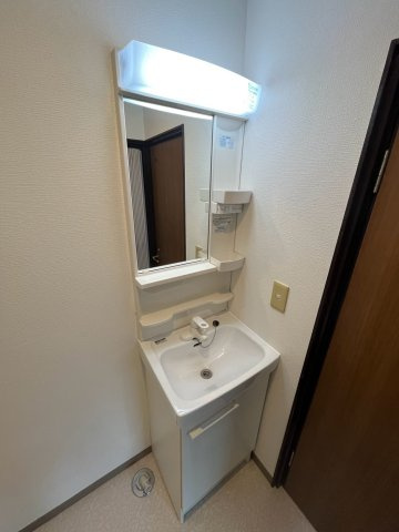 マンションアラスカの洗面所