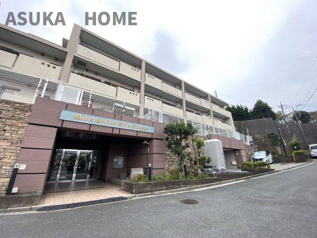 モリスガーデンヒルズ井土ヶ谷の外観|京急本線「井土ヶ谷」駅徒歩10分の落ち着きのある洗練されたデザインのマンションです。