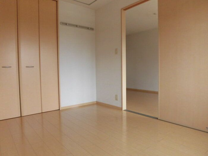 アンプルール　B棟の洋室