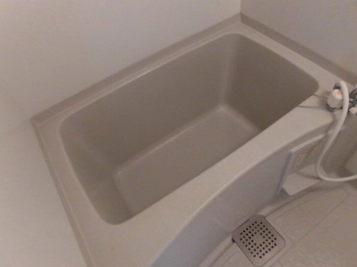 アンプルール　B棟の浴室