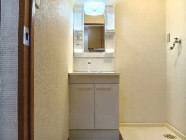 カーサ南万々の独立洗面台|独立洗面台で身支度をすべて済ませてしまいましょう