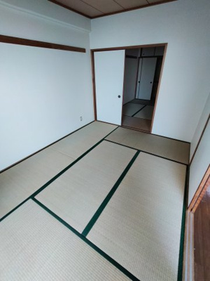  | ファミール吉村