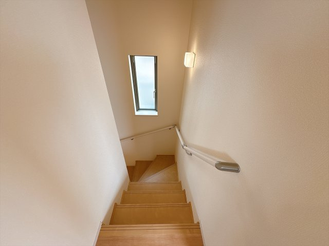 野田市中野台鹿島町2番の玄関