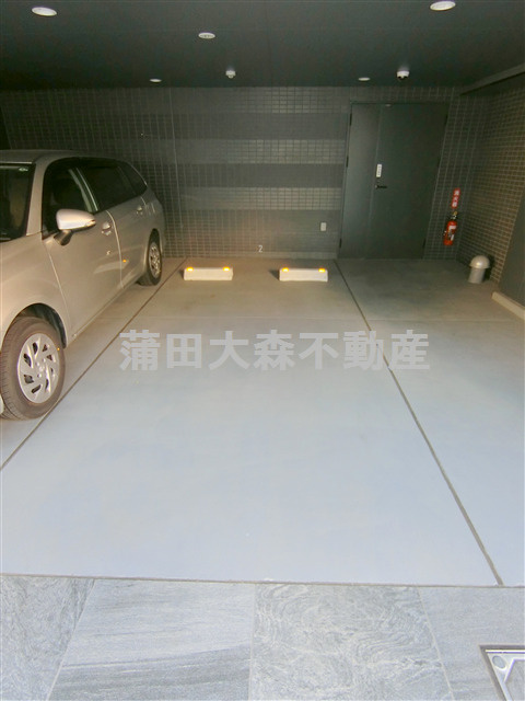REALIZEレアライズ蒲田Ⅱの駐車場