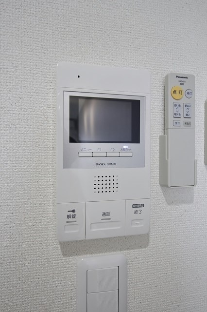 フジパレス住吉沢之町Ⅲ番館のセキュリティ|フジパレス住吉沢之町Ⅲ番館　モニター付きインターホン