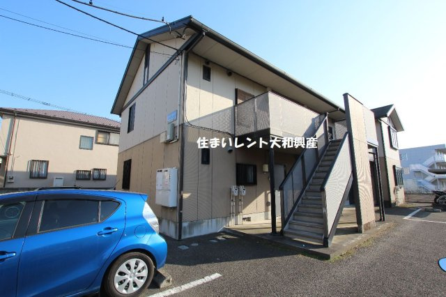 ヴィラ・KAZUのエントランス
