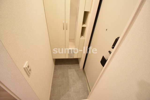 D-room塚口町の玄関