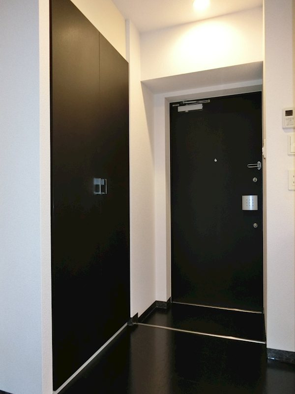 新品家具付きマンション和田9(KaGood東京)の玄関