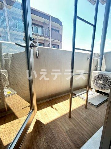 アドバンス神戸グルーブⅡのバルコニー