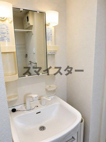 クリスタルコートの独立洗面台