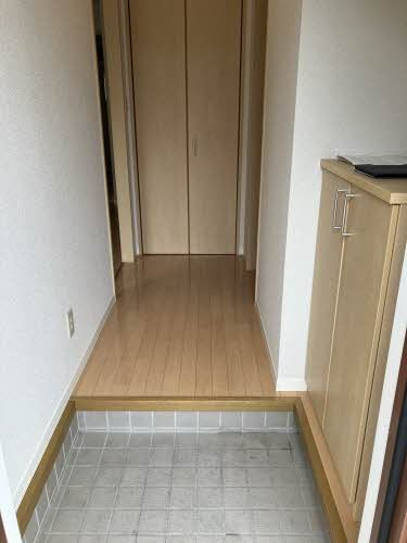 カサベルデＭの玄関