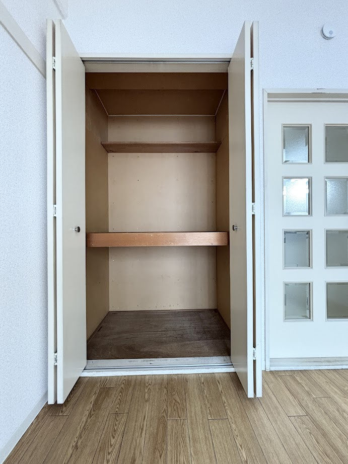 プレステージ・Eの収納|奥行きのある収納付き
