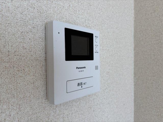 プレステージ・Eのセキュリティ|モニター付きインターホンで防犯上も安心です。