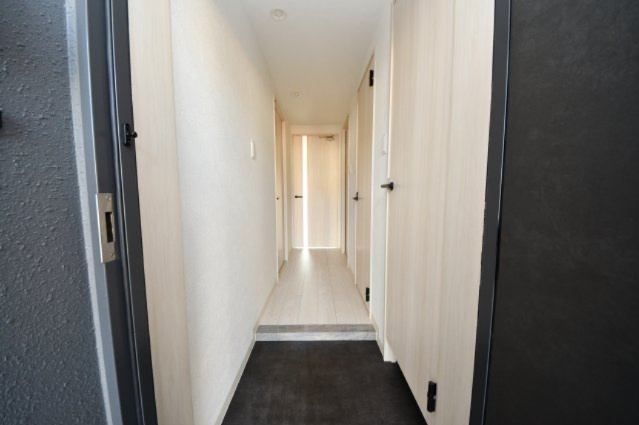 アースコートY’sシティ津田新町の玄関