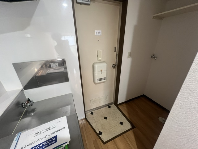 ドミールサカイの玄関