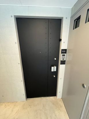 プライムアーバン麻布十番Ⅱの玄関