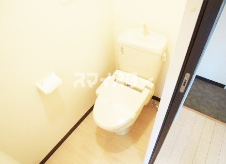 船橋市古作２丁目の賃貸マンションのトイレ