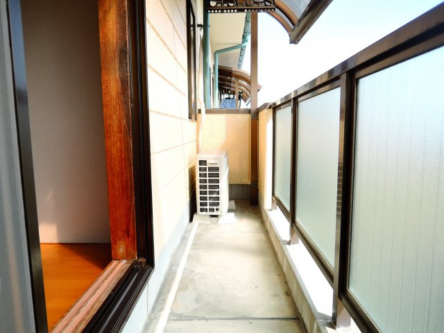 高槻市津之江町１丁目の賃貸マンションのバルコニー