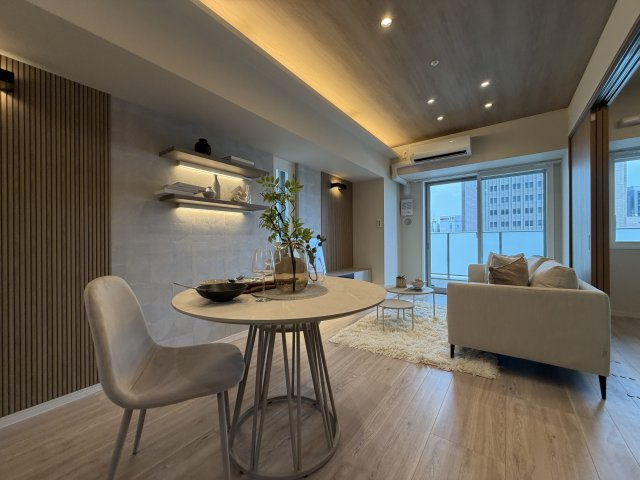 渋谷区代々木１丁目の中古マンションの居間・リビング