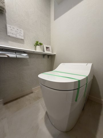 渋谷区代々木１丁目の中古マンションのトイレ|タンクレストイレ