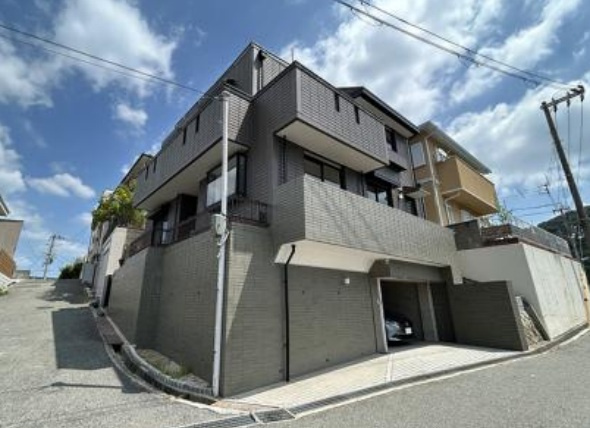 垂水区塩屋台2丁目　中古戸建て