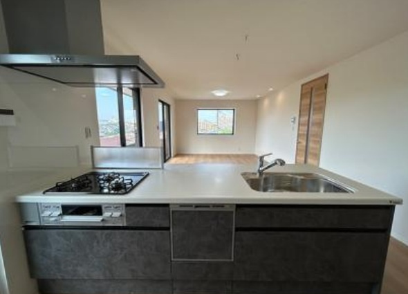 垂水区塩屋台2丁目　中古戸建てのキッチン|使いやすいキッチンです