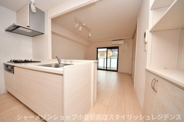 赤坂リプルの居間・リビング