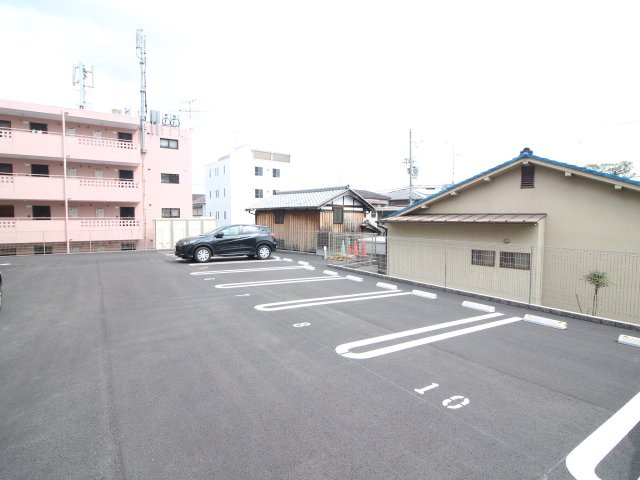 Ｓ．Ｃｒｅｅｋ長岡京の駐車場
