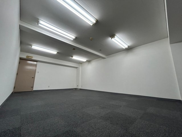 第６松屋ビルの内装