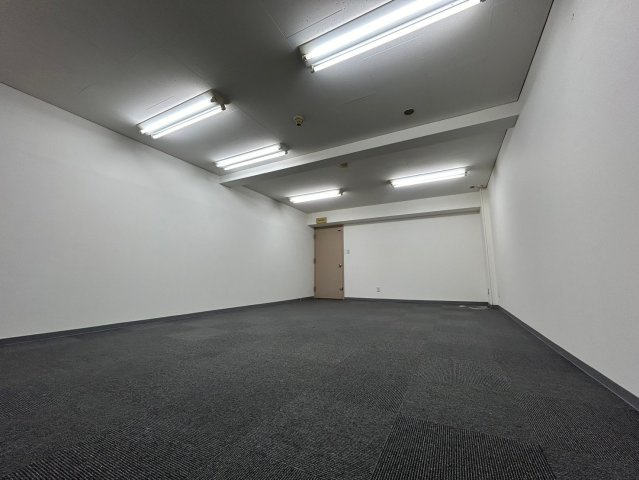 第６松屋ビルの内装