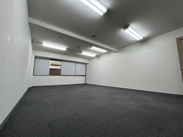 第６松屋ビルの内装