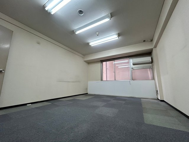 第６松屋ビルの内装